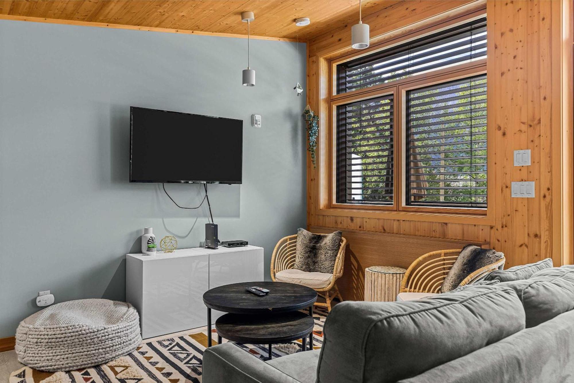 Alps #201- Leed Gold Certified * Canmore